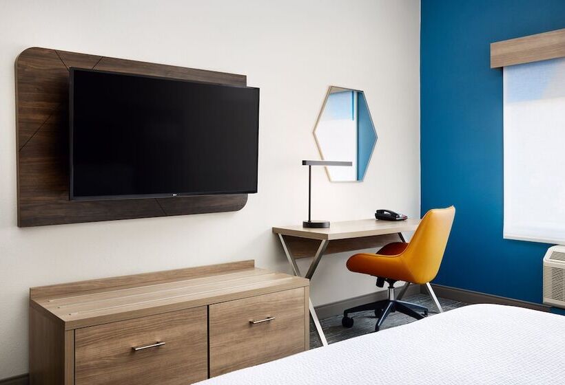 Люкс Адаптированный для Инвалидов, Holiday Inn Express And Suites Wheeling, An Ihg