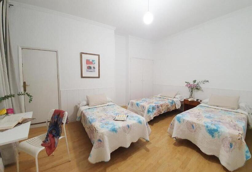 اتاق استاندارد سه نفره, Hostal Alicante
