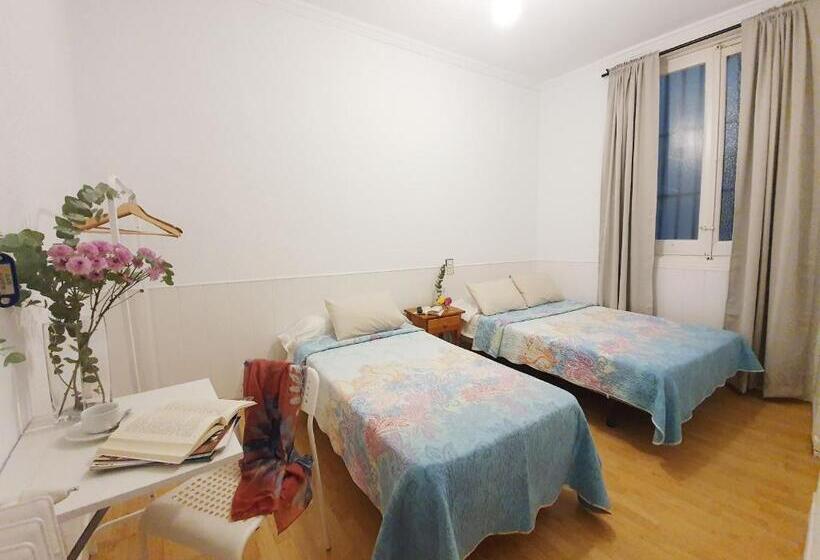اتاق استاندارد, Hostal Alicante
