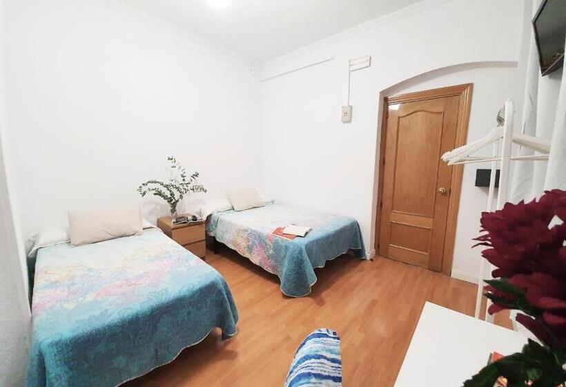 اتاق استاندارد, Hostal Alicante