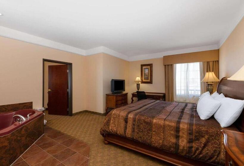 Люкс Кровать Кинг, La Quinta By Wyndham Dodge City