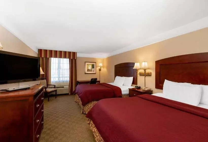 身障者適用クイーンサイズベッドルーム, La Quinta By Wyndham Dodge City
