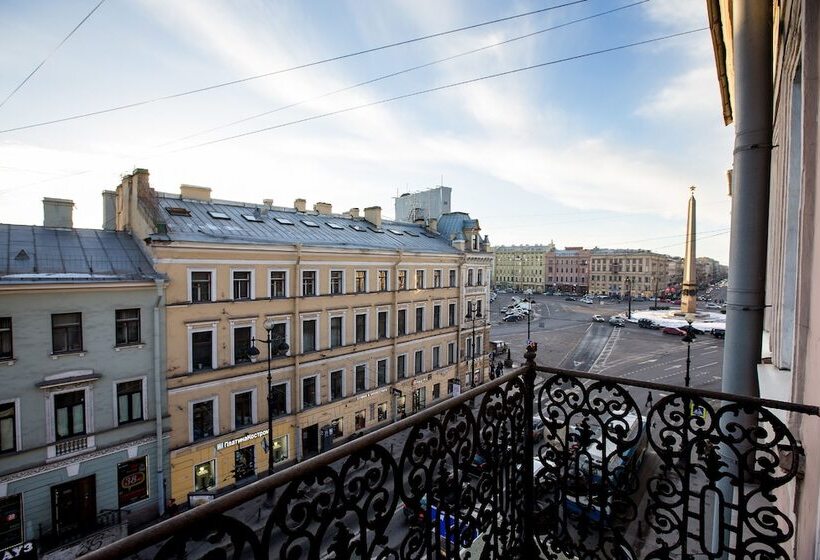 اتاق استاندارد, Nevsky Bereg 122