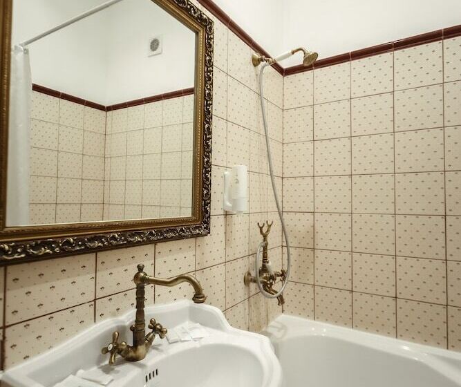 اتاق استاندارد, Royal Grand