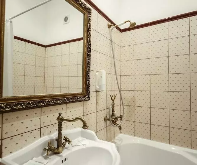 Standard-huone, Royal Grand