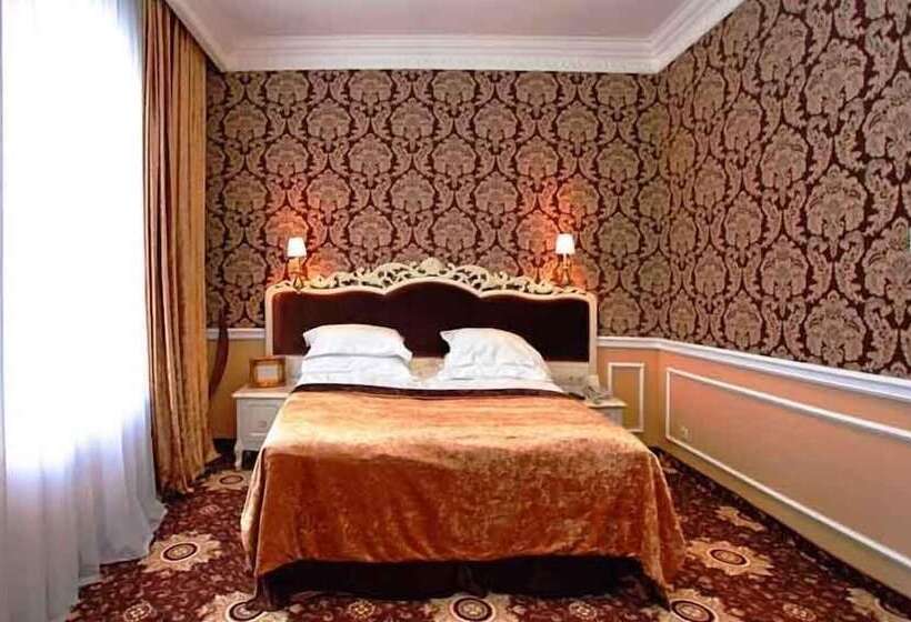 سوییت جونیور, Royal Grand