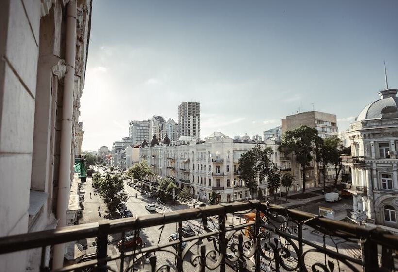 سوییت, Royal Grand