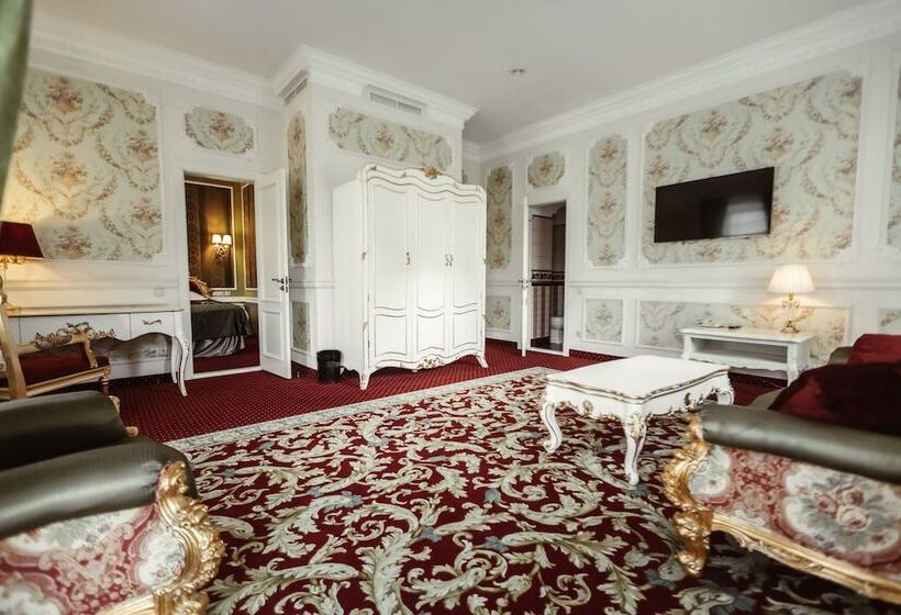سوییت, Royal Grand