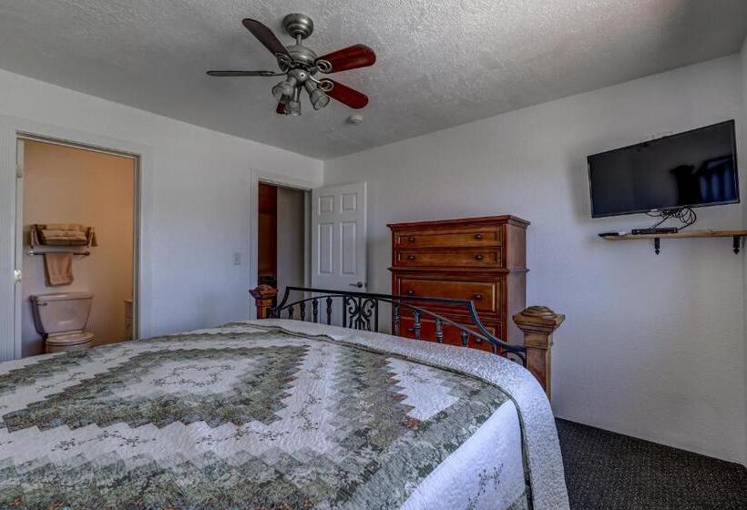 패밀리 스위트, The Snuggle Inn