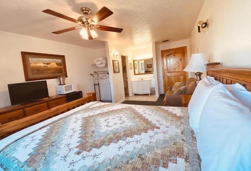 디럭스 룸, The Snuggle Inn