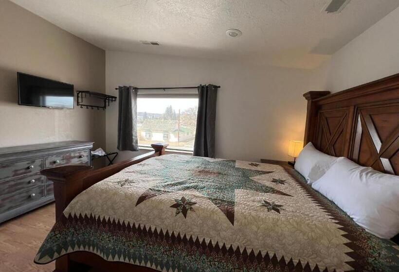 3침실 스위트, The Snuggle Inn