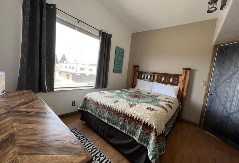 3침실 스위트, The Snuggle Inn