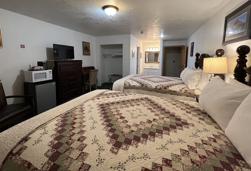 디럭스 룸, The Snuggle Inn