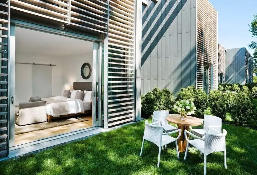 １ベッドルームハウス, Topping Rose House