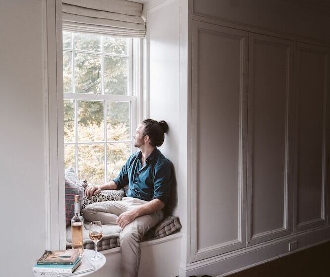 منزل غرفة نوم واحدة, Topping Rose House