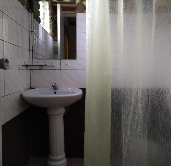 غرفة قياسية رباعية, St. John Island View Pensionne