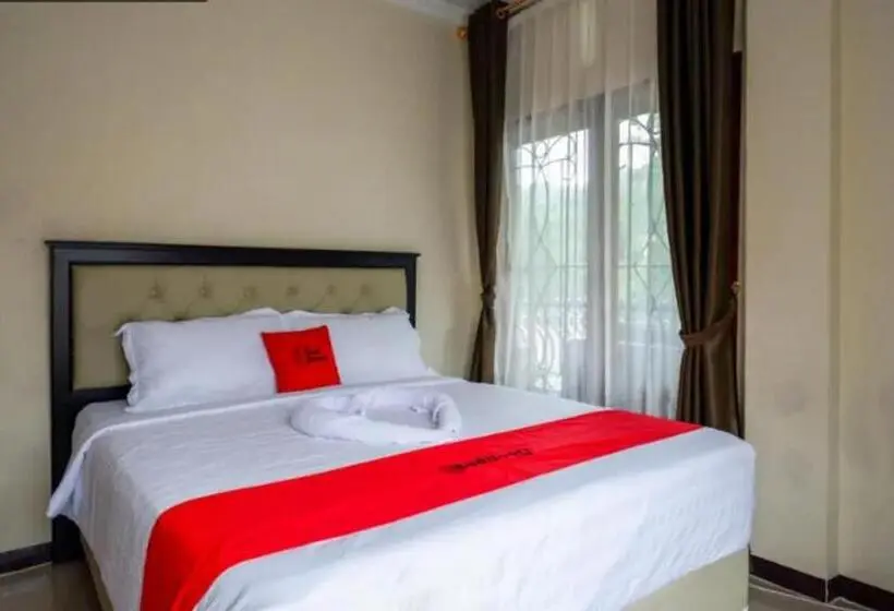デラックススイート, Reddoorz At Makale Tana Toraja