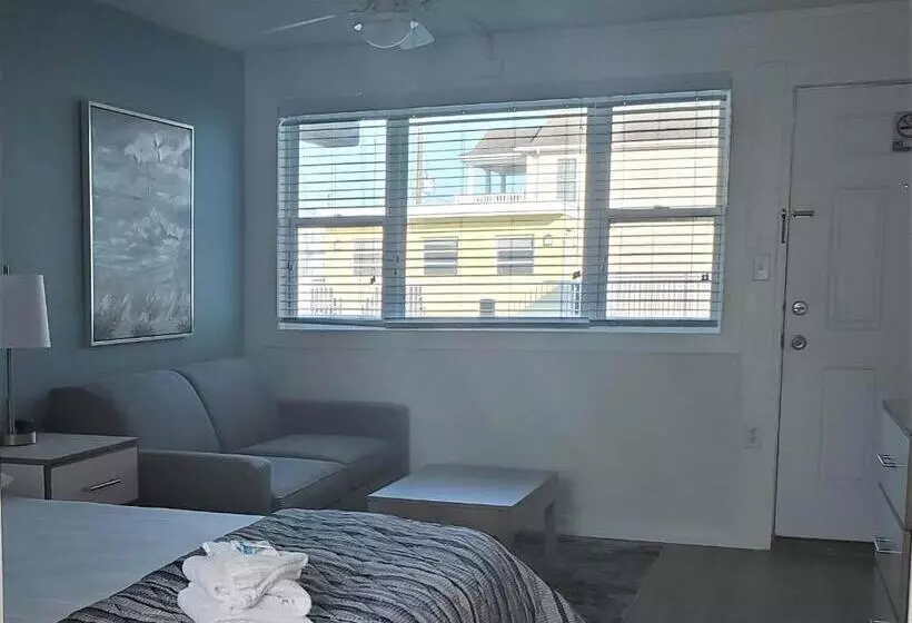 スタンダードスタジオ, Esplanade Suites   A Sundance Vacations Property