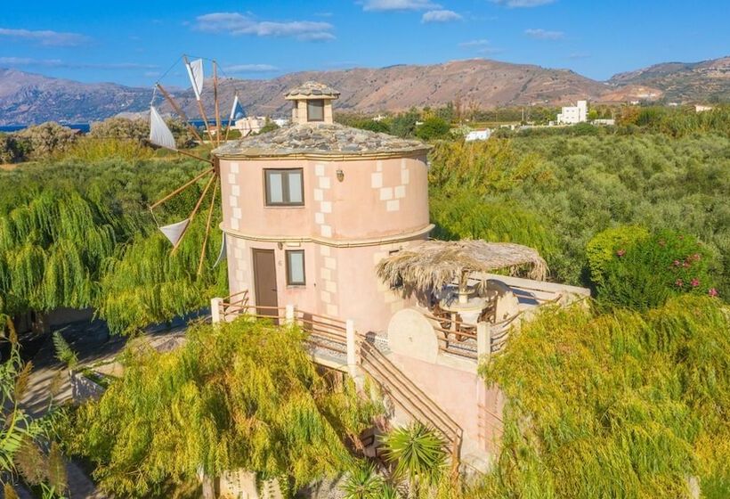 复式房间, Anemomili Village