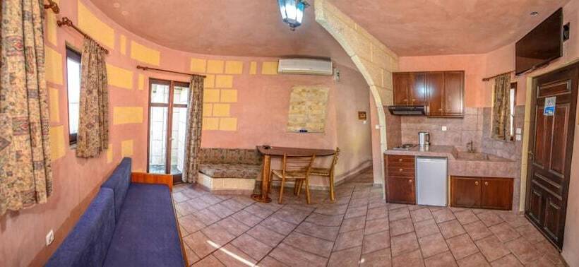 １階の１ベッドルームアパートメント, Anemomili Village