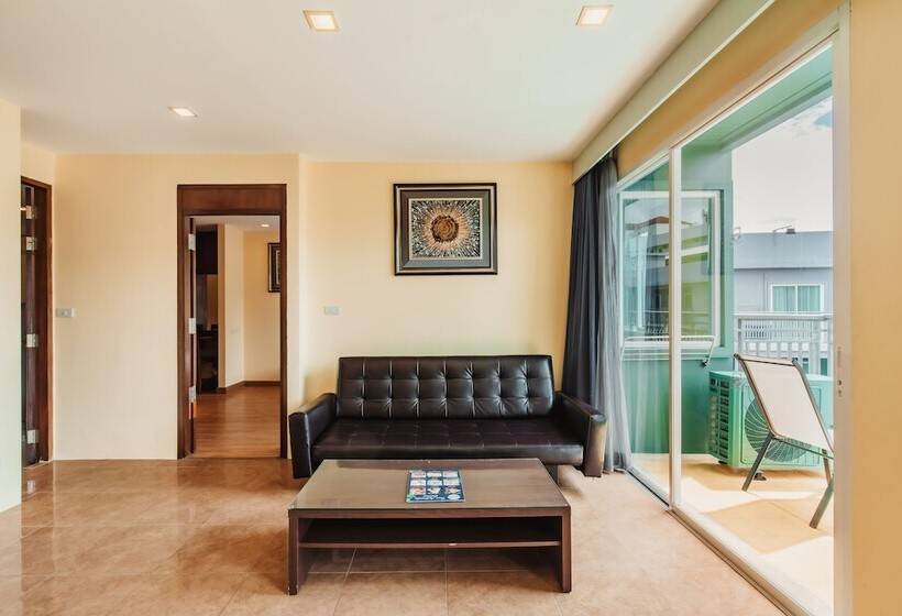 2 Bedroom Suite Pool View, Elite Suites Patong