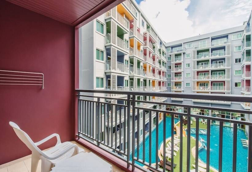 디럭스 스위트, Elite Suites Patong