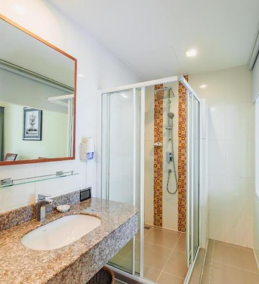 디럭스 스위트, Elite Suites Patong