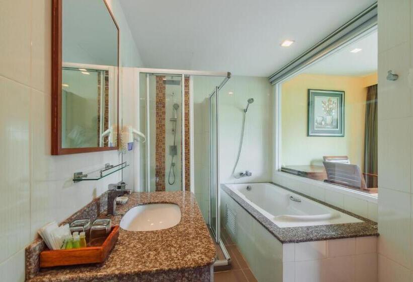 이그제큐티브 스위트, Elite Suites Patong