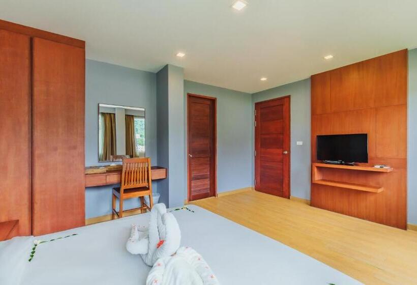 2 Bedroom Suite City View, Elite Suites Patong