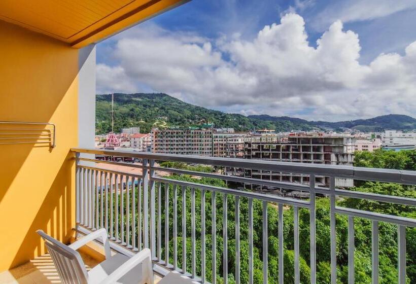 펜트하우스 스위트, Elite Suites Patong