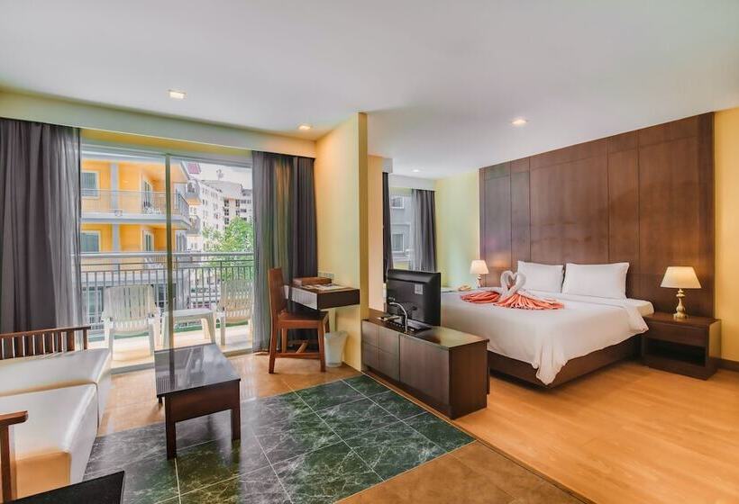 디럭스 스위트 킹 침대, Elite Suites Patong