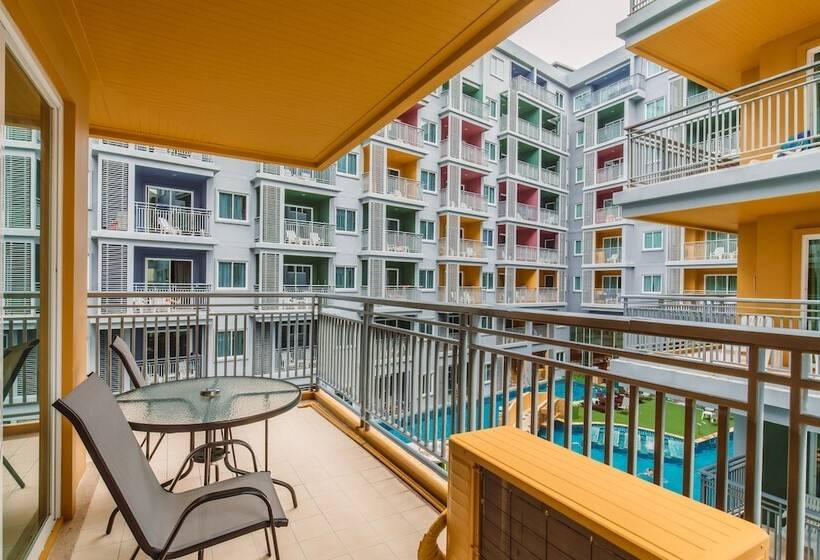 패밀리 스위트, Elite Suites Patong