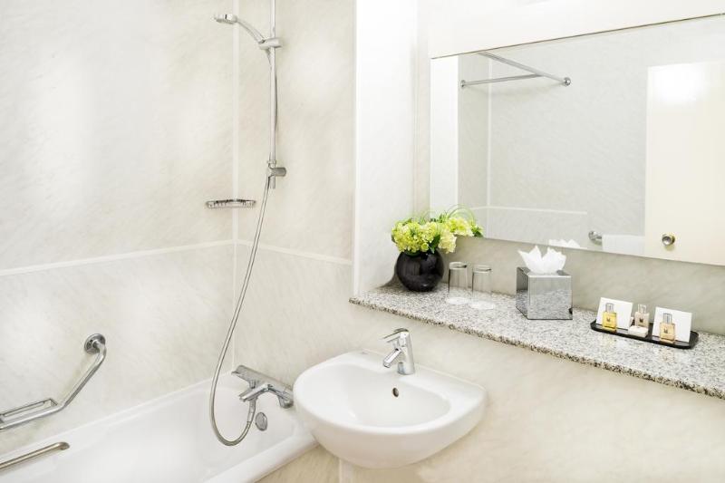 펜트하우스 스위트, Elite Suites Patong