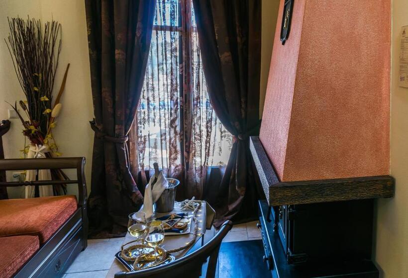 سوییت لوکس, Epavlis Boutique Galaxidi