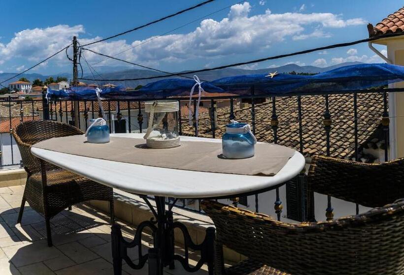 سوییت لوکس, Epavlis Boutique Galaxidi