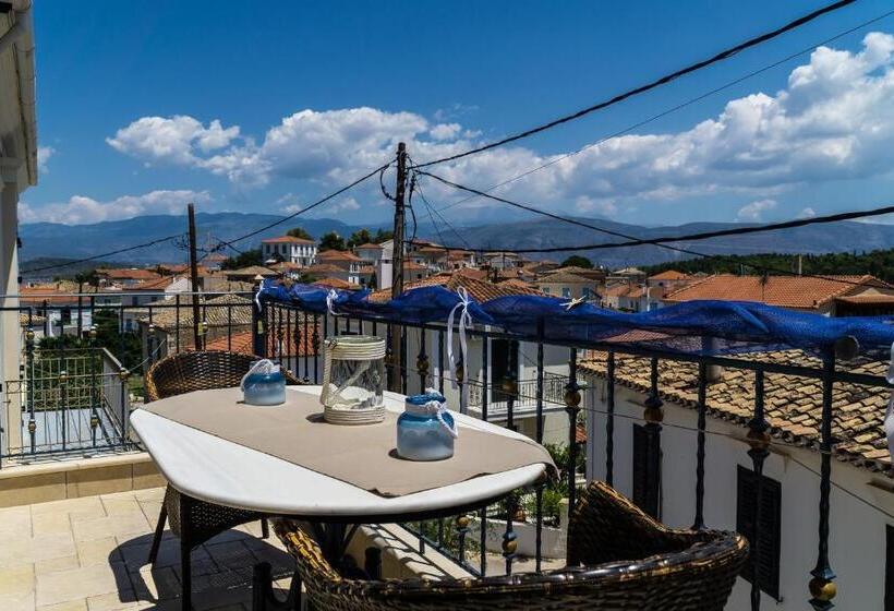 سوییت لوکس, Epavlis Boutique Galaxidi