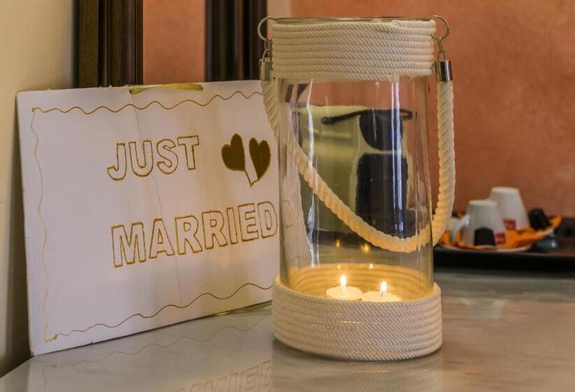 سوییت لوکس, Epavlis Boutique Galaxidi