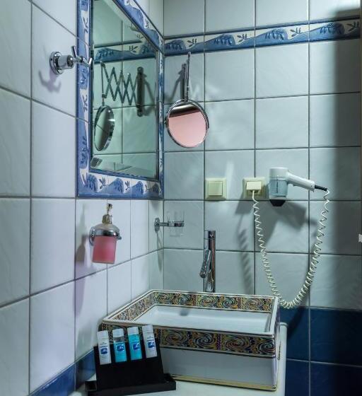 سوئیت 2 خوابه, Epavlis Boutique Galaxidi