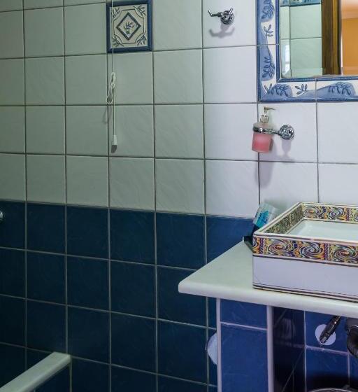 سوئیت 2 خوابه, Epavlis Boutique Galaxidi