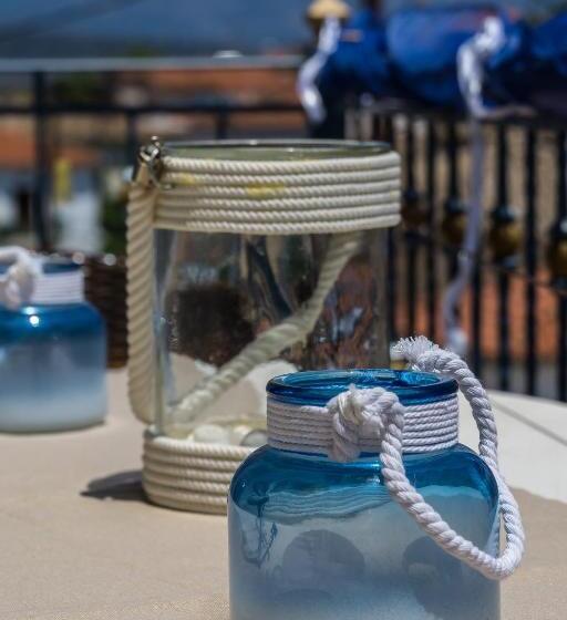 سوییت لوکس, Epavlis Boutique Galaxidi