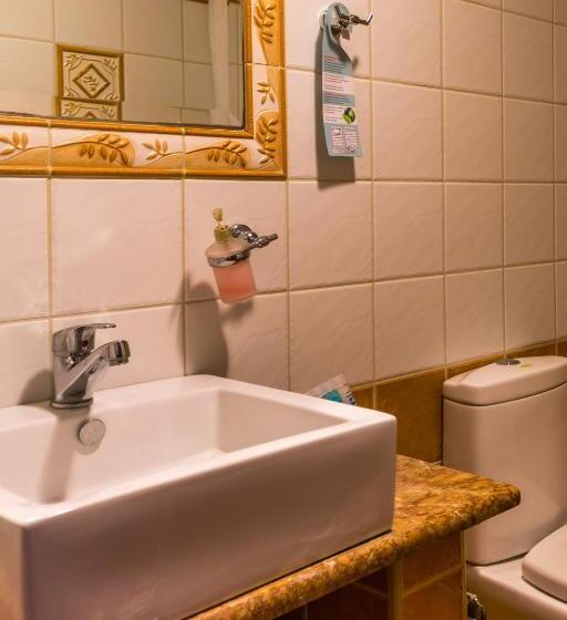 سوئیت 2 خوابه, Epavlis Boutique Galaxidi