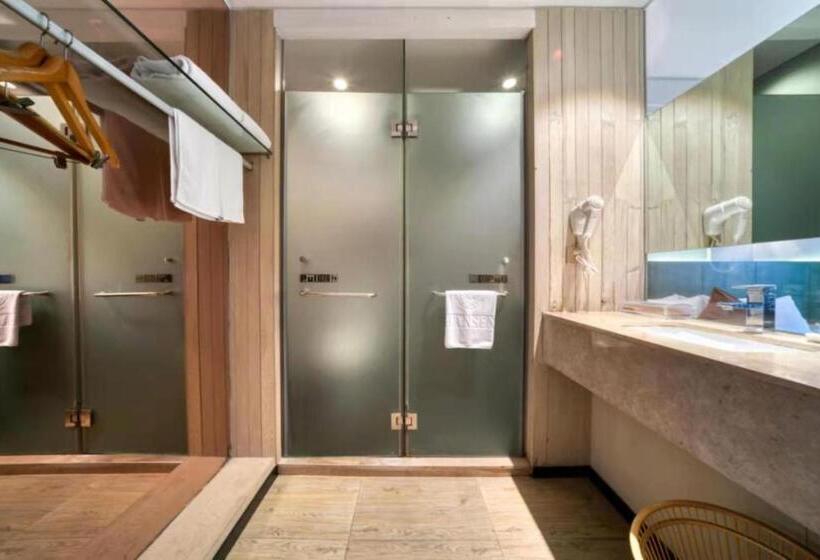 スタンダードシングルルーム, Hansen