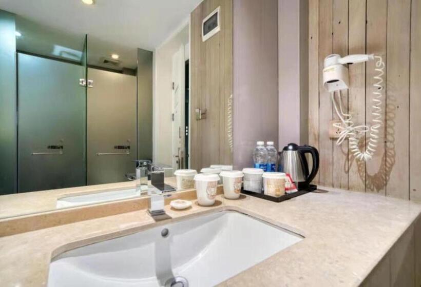 スタンダードシングルルーム, Hansen