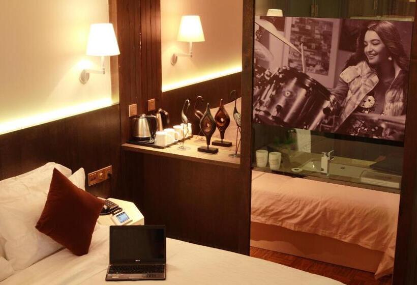 スタンダードシングルルーム, Hansen