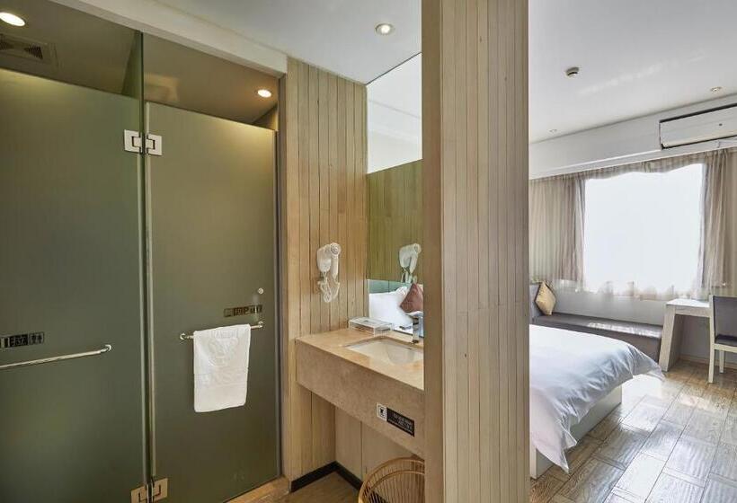 スタンダードシングルルーム, Hansen