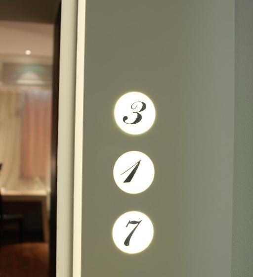 スタンダードシングルルーム, Hansen