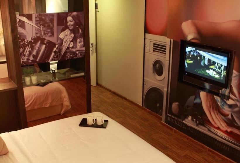 スタンダードシングルルーム, Hansen