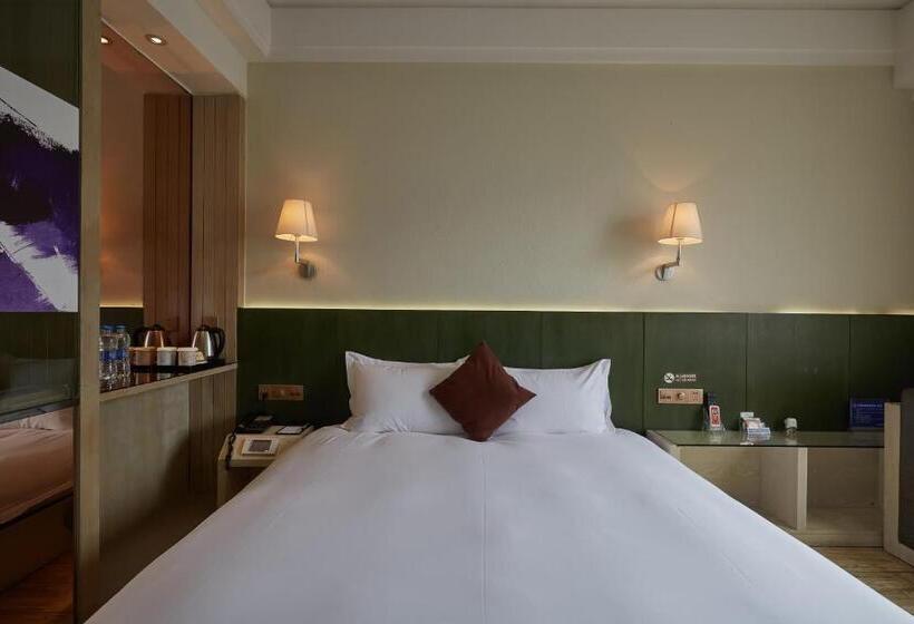 デラックスルーム, Hansen