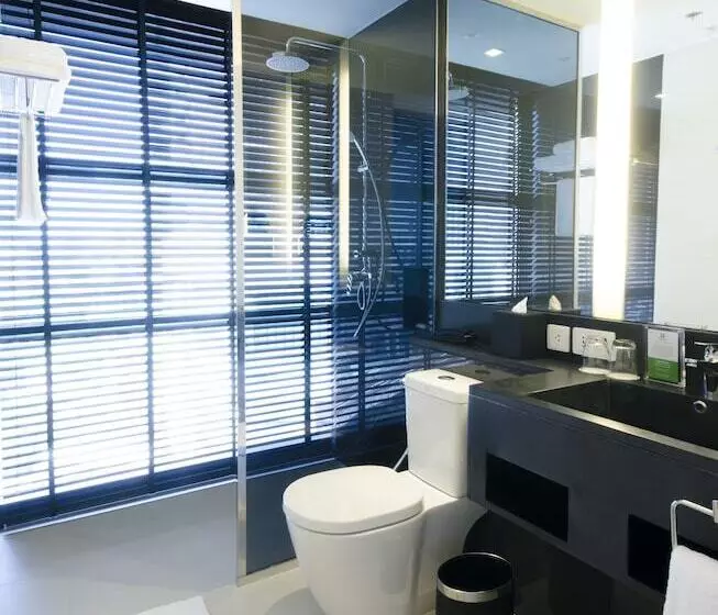 スタンダードシティビュールーム, Holiday Inn Bangkok Sukhumvit, An Ihg