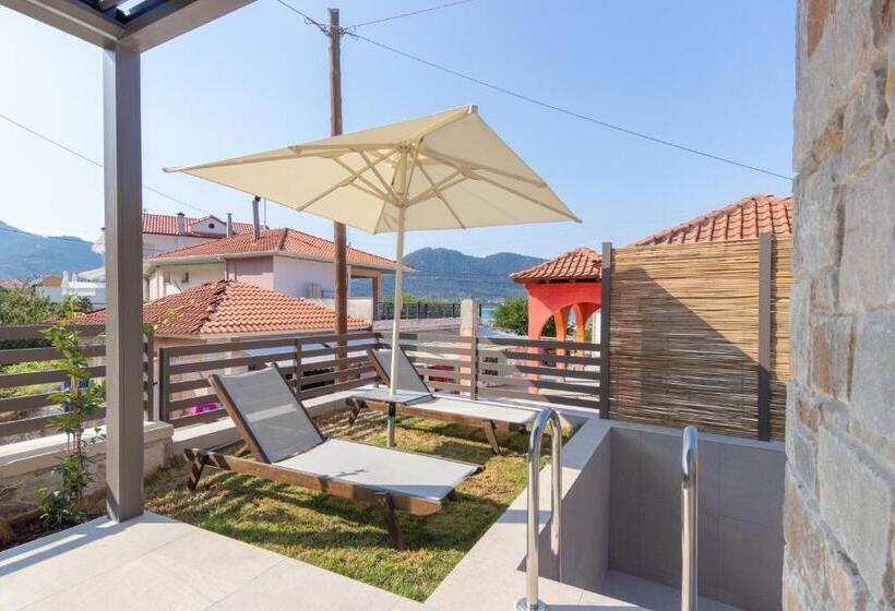 Люкс с Бассейном, Ntinas Filoxenia Hotel & Spa